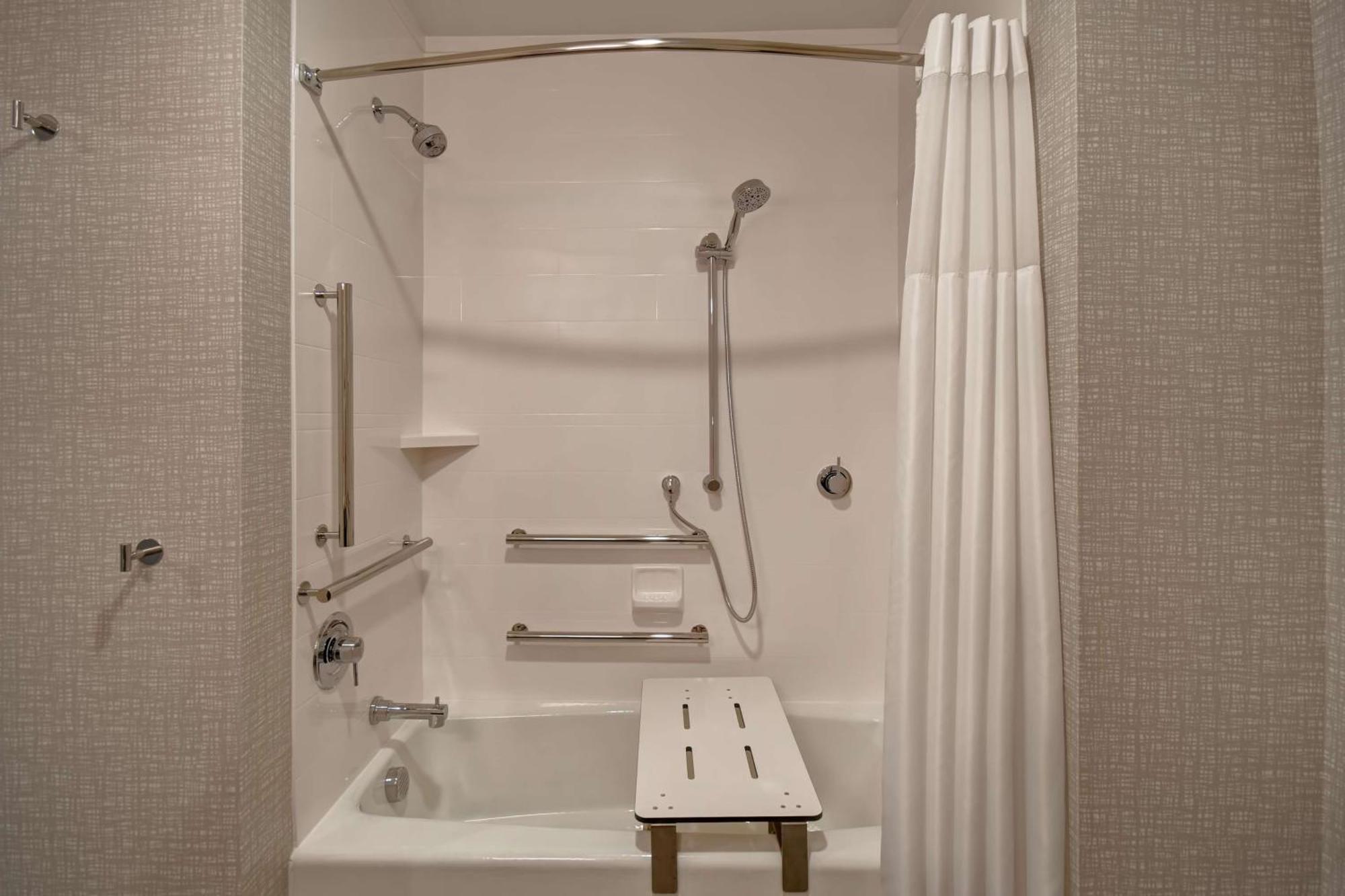 Hampton Inn Pleasant View Экстерьер фото