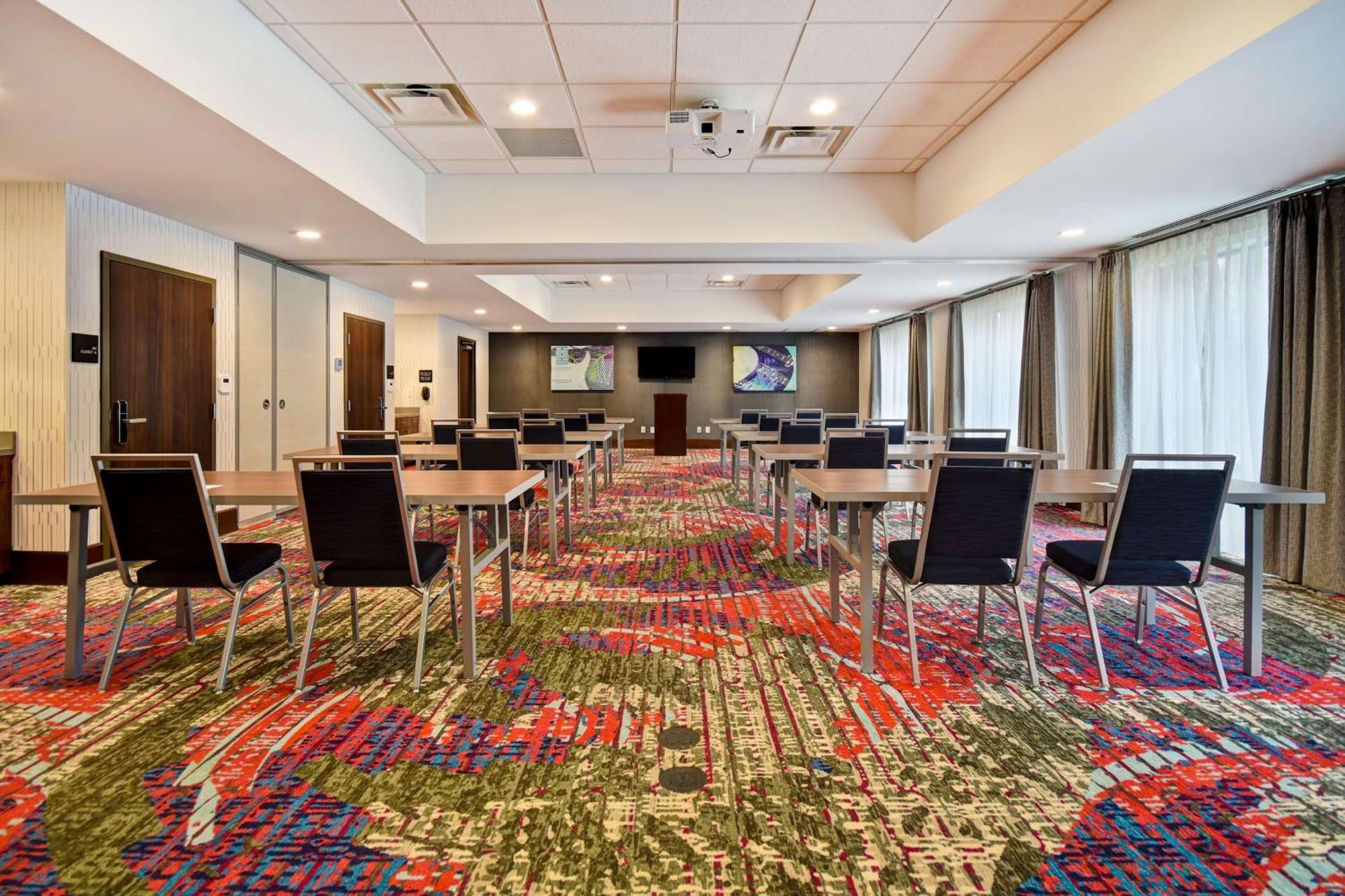 Hampton Inn Pleasant View Экстерьер фото