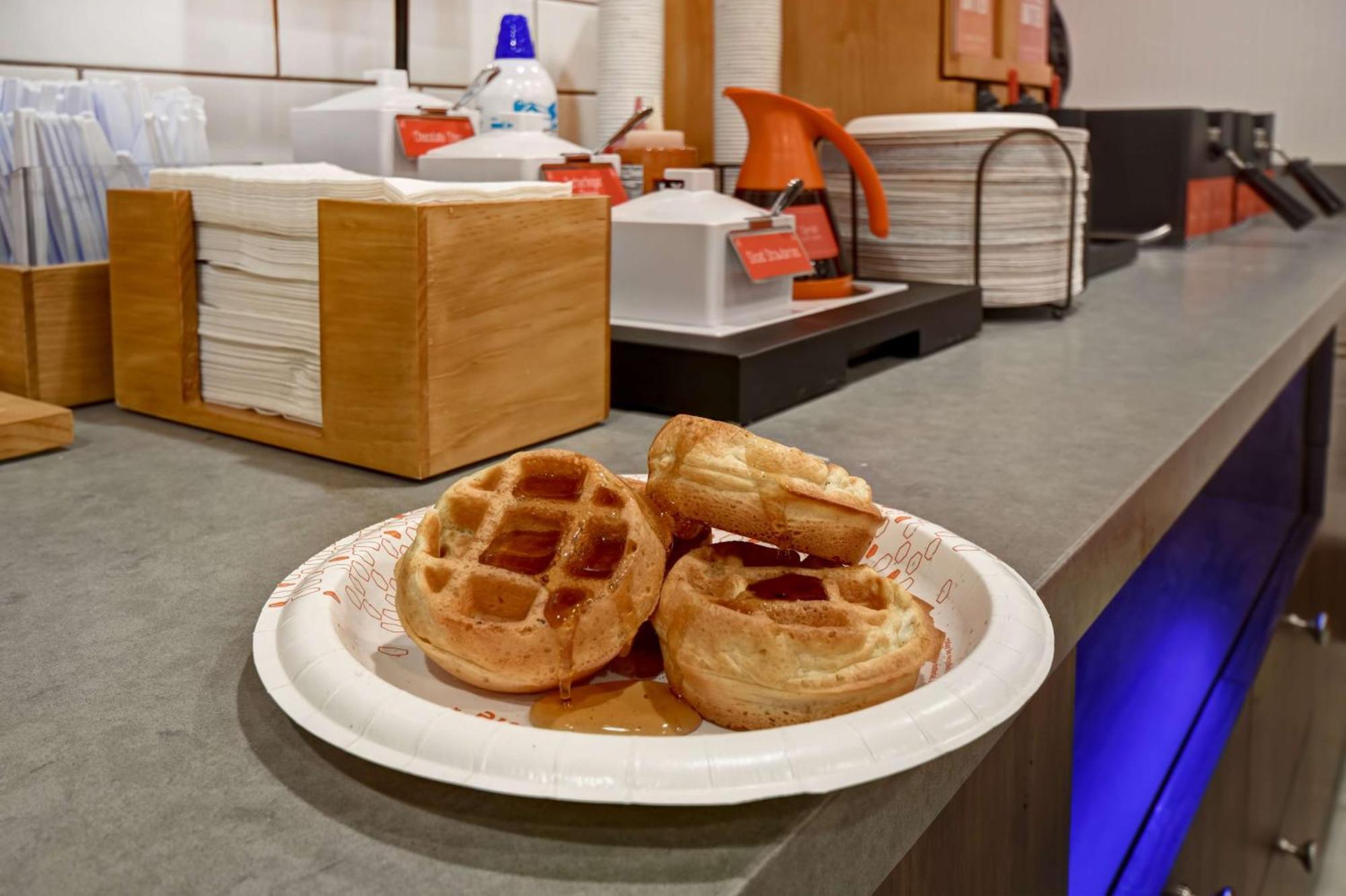Hampton Inn Pleasant View Экстерьер фото